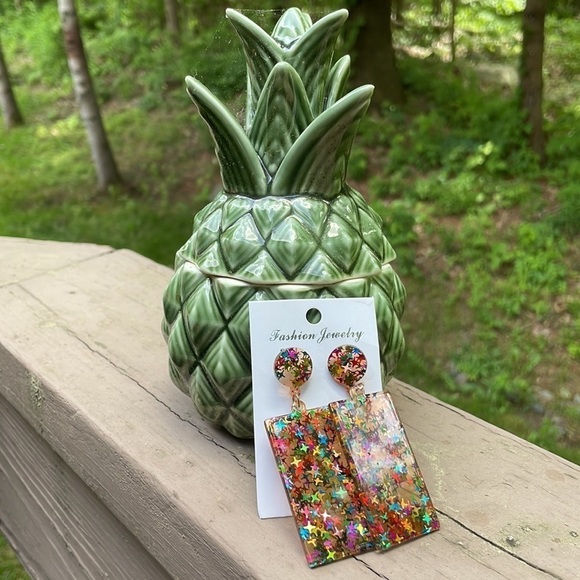 Star Colorful GeoResin Satement Earrings - Picture 10 of 16